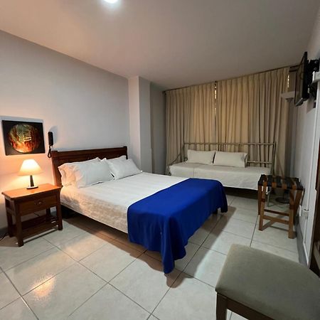 Hotel Armenia Centro Bagian luar foto