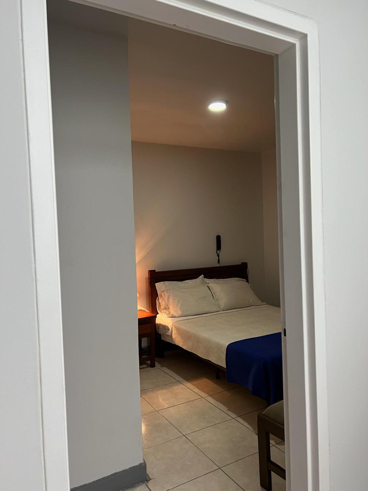 Hotel Armenia Centro Bagian luar foto
