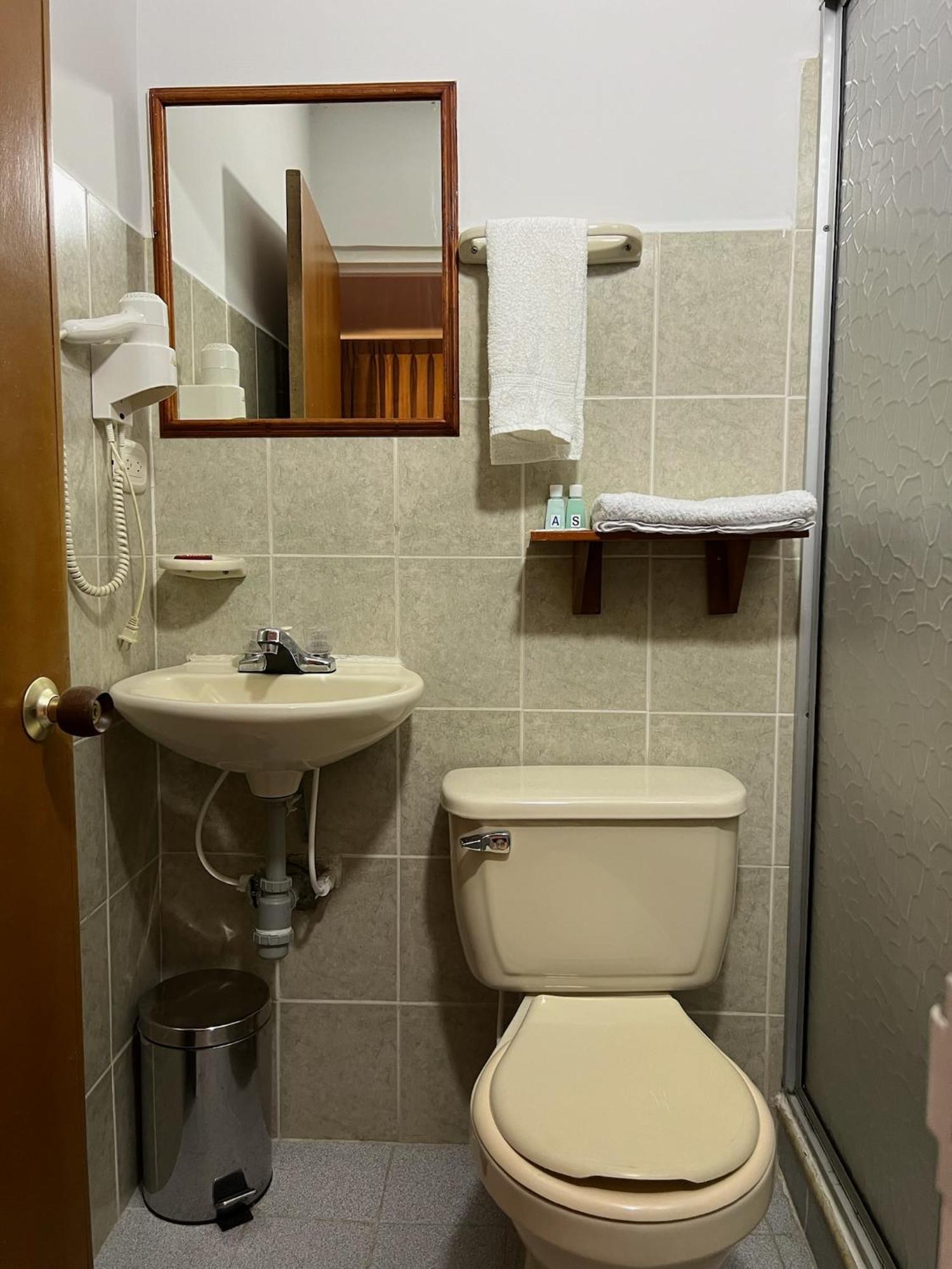 Hotel Armenia Centro Bagian luar foto