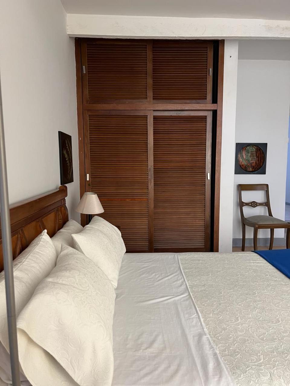 Hotel Armenia Centro Bagian luar foto